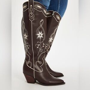 NWT/NIB: Billini Aviva Wide-Calf Western Boots